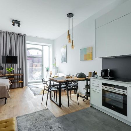 Apartament Sloneczny - Mlyn Maria - Art Apartments Вроцлав Экстерьер фото